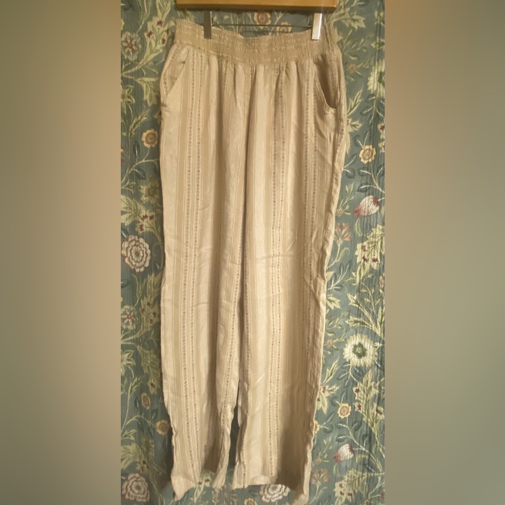 Briggs New York Light Beige Striped Casual Pants